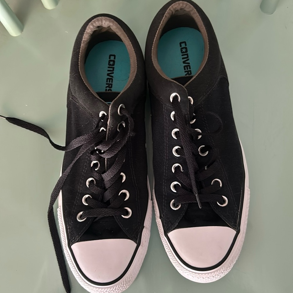 Like new Converse All Stars street ox